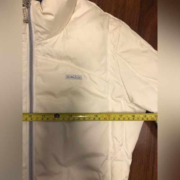 EUC Y2K Bebe crisp white fitted down puffer jacket with silver lining. - Picture 11 of 15